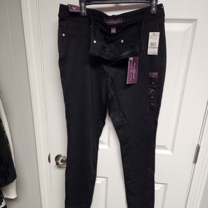 NWT Gloria Vanderbilt, size 12 Average pants